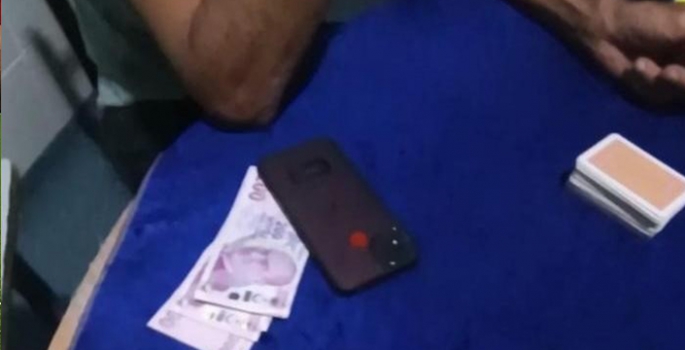 Adilcevaz'da kumar oynatanlara yüklü ceza!