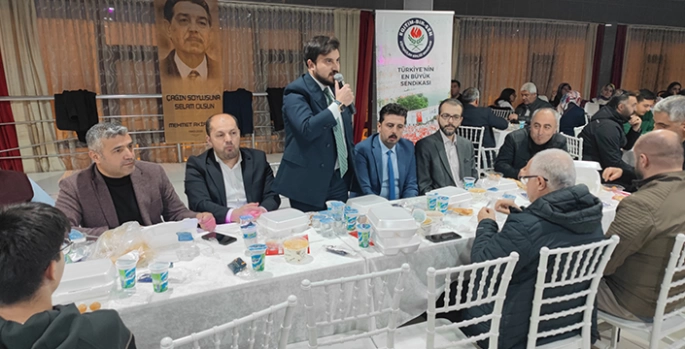 Adilcevaz'da öğretmenler iftarda bir araya geldi