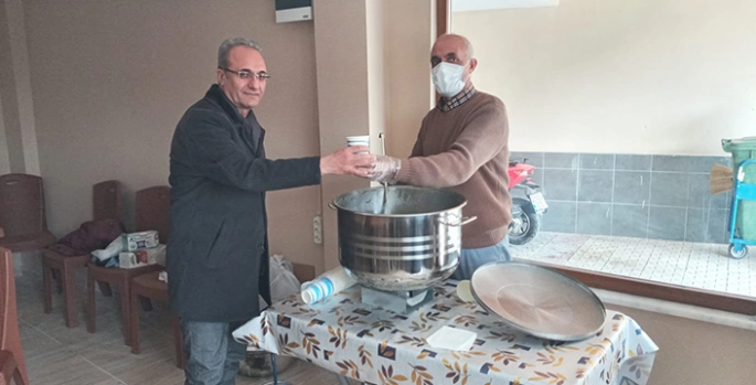 Ağın Belediyesinden vatandaşlara sıcak çorba hizmeti