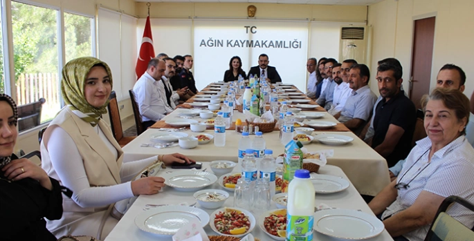 Ağın Kaymakamı Türkmenoğlu'na veda yemeği düzenlendi