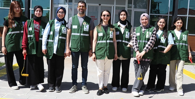 Ağrı'da sağlıklı yaşama dikkati çekmek için Yeşilay'dan dumansız hava sahası etkinliği