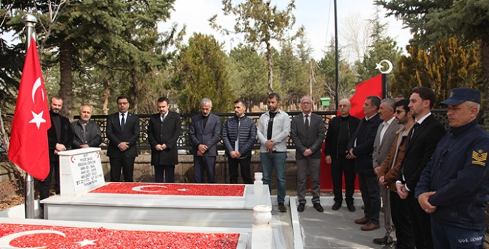 Ahlat'ta şehitlik ziyaret edildi