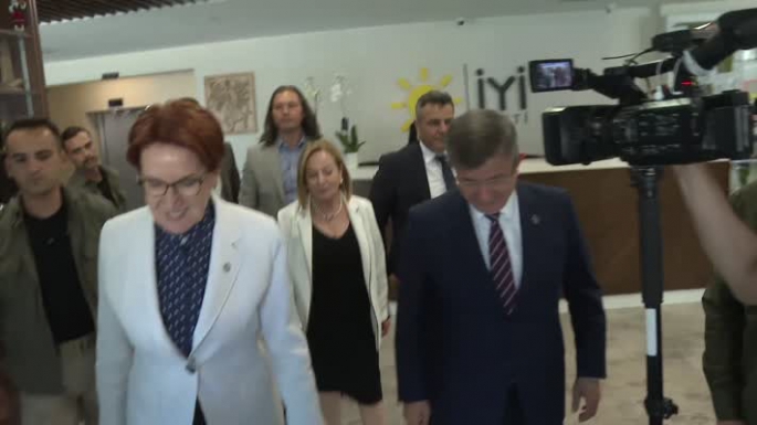 Akşener, Davutoğlu görüşmesinde neler konuşuldu?