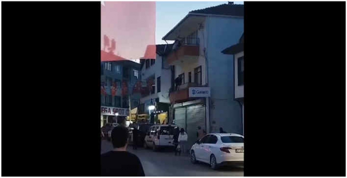 Balkondan düşen down sendromlu çocuğu esnaf kurtardı