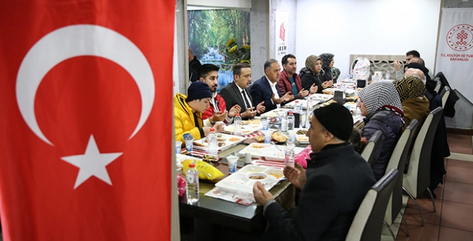 Bingöllüler Vakıflar Bölge Müdürlüğünün iftar programında buluştu