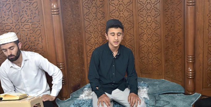 Bitlis'te hafız öğrenci, Kur'an-ı Kerim'i bir günde hatmetti