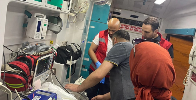 Bitlis'te hasta bebek ambulans uçakla Ankara'ya sevk edildi
