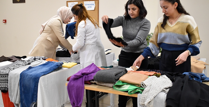Bitlis'te üniversite öğrencilerinden yardım kampanyası