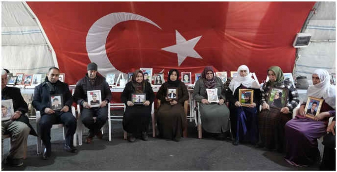 Diyarbakır anneleri evlat nöbetini sürdürüyor