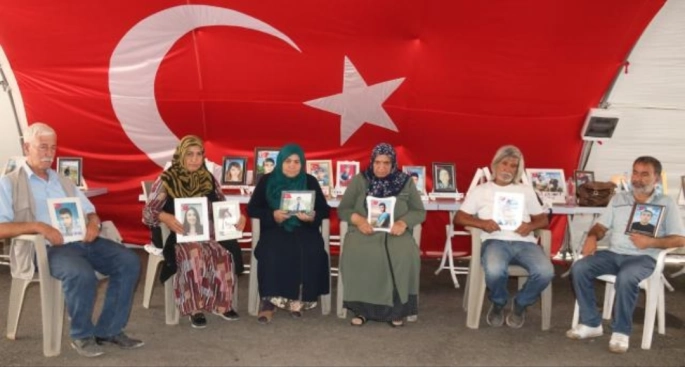 Diyarbakır anneleri evlatlarına kavuşmak istiyor