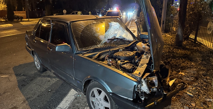 Elazığ'da 3 aracın karıştığı kazada 3 kişi yaralandı