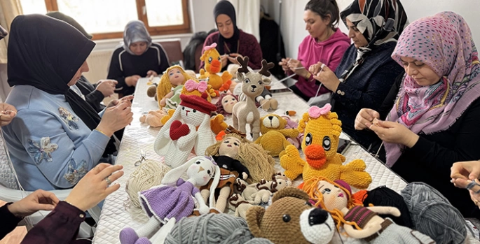 Elazığ'da 5 katlı kurs merkezi ev kadınlarının ikinci adresi oldu