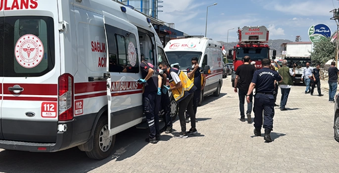 Elazığ'da oksijen ve asetilen gazı dolum tesisinde patlama meydana geldi