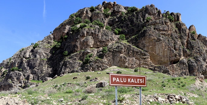 Elazığ'da tarihi Palu Kalesi'nde kazı çalışması başlatıldı