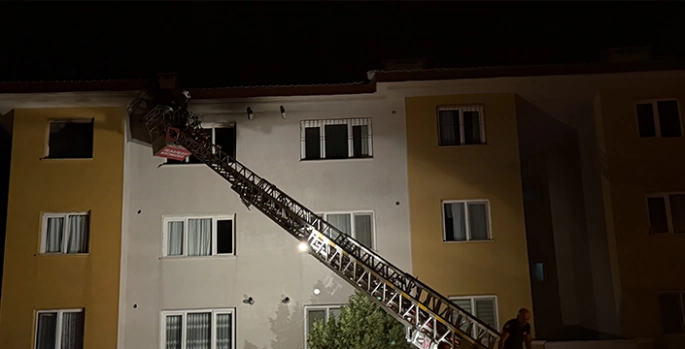 Erzincan’da apartman dairesinde çıkan yangın söndürüldü