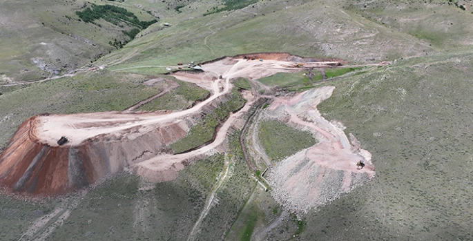 Erzurum'da 16 bin dekar arazinin sulanmasında kullanılacak 3 göletin yapımı sürüyor