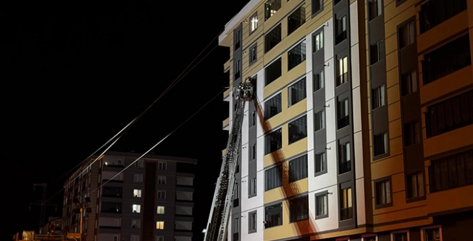 Erzurum'da apartmanda çıkan yangın söndürüldü
