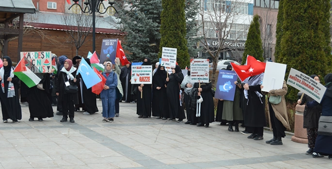 Erzurum'da hekim ve sağlıkçılar 75 haftadır Gazze için yürüyor