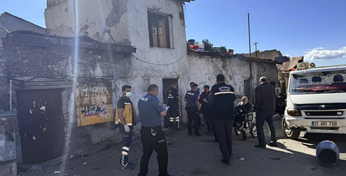 Erzurum'da yalnız yaşayan kişi evinde ölü bulundu