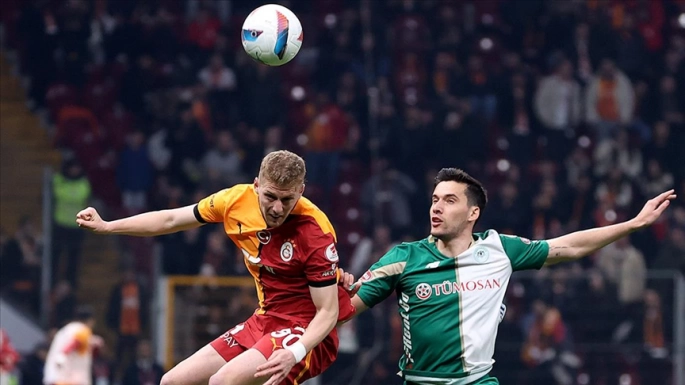 Galatasaray Türkiye Kupası'nda kart farkıyla çeyrek finale yükseldi