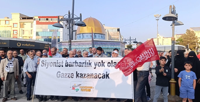 Gazze'ye yardım götürecek Madleen gemisi için Van'da destek açıklaması
