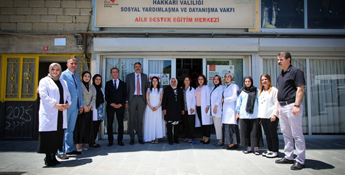 Hakkari'de 20 kadın, katıldığı kursta okuma yazma öğrendi
