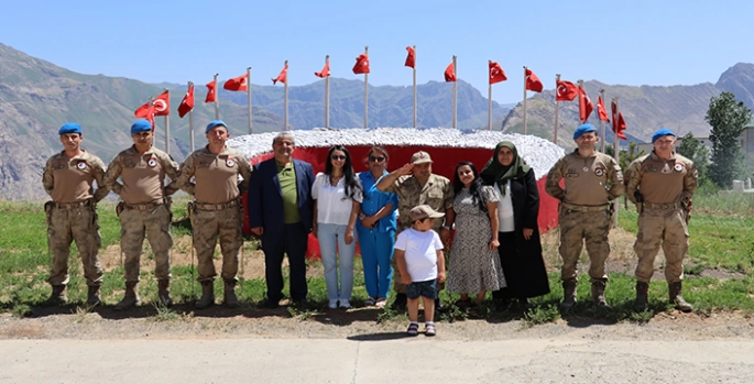 Hakkari'de özel gereksinimli Kahraman'ın askerlik hayali gerçek oldu