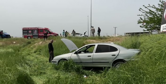  İki otomobilin çarpıştığı kazada 5 kişi yaralandı
