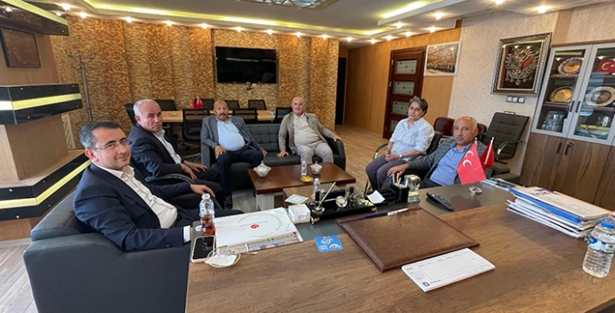 İpekyolu Kaymakamı Kasman'dan MHP İl Başkanı Güngöralp'e veda ziyareti