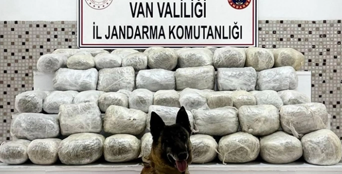 İran'dan katırla getirilen 97 kilogram sentetik uyuşturucu ele geçirildi