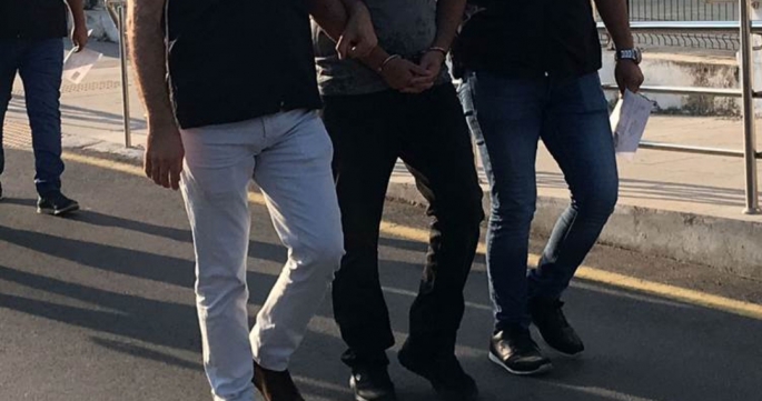 İzmir’de ‘Van’ operasyonu: 14 kişi gözaltına alındı