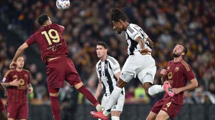Juventus, deplasmanda Roma ile 1-1 berabere kaldı