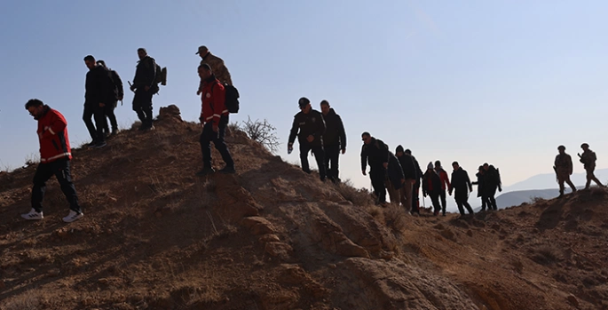 Kahramanmaraş merkezli depremlerde hayatını kaybedenler Iğdır Kızıldağ'da anıldı