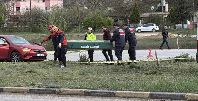 Karabük'te tırla çarpışan otomobildeki 3 kişi öldü, 2 kişi yaralandı
