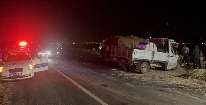 Kars'ta 3 aracın karıştığı kazada 1 kişi öldü, 3 kişi yaralandı
