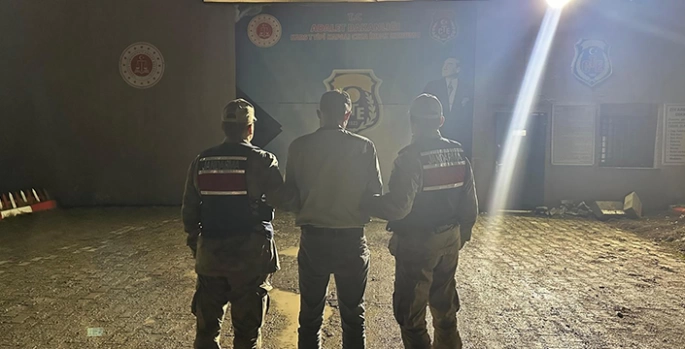 Kars'ta iç organlarında uyuşturucu bulunan İran uyruklu zanlı tutuklandı
