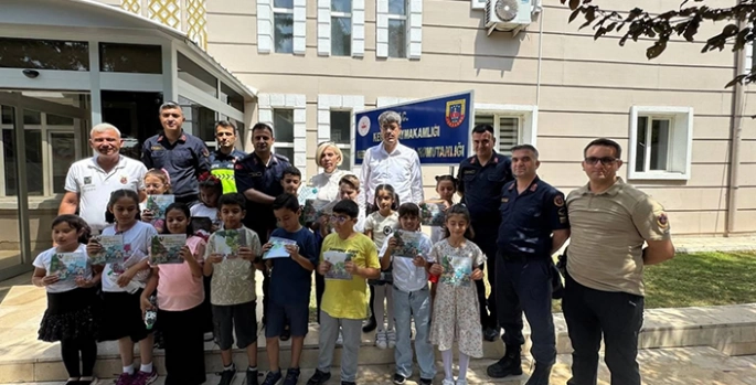 Keban'da öğrenciler İlçe Jandarma Komutanlığını ziyaret etti