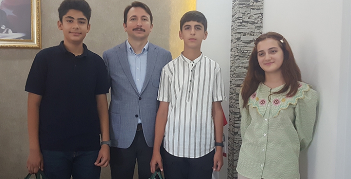 LGS'de dereceye giren öğrenciler ödüllendirildi