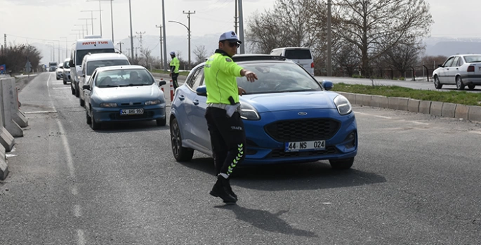 Malatya-Ankara kara yolunda trafik denetimi