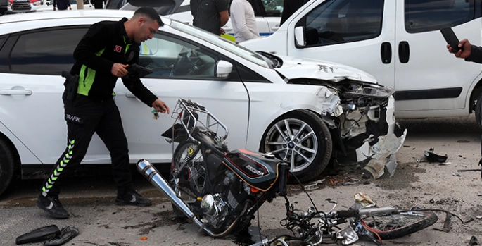 Malatya'da otomobille çarpışan motosikletin sürücüsü yaralandı