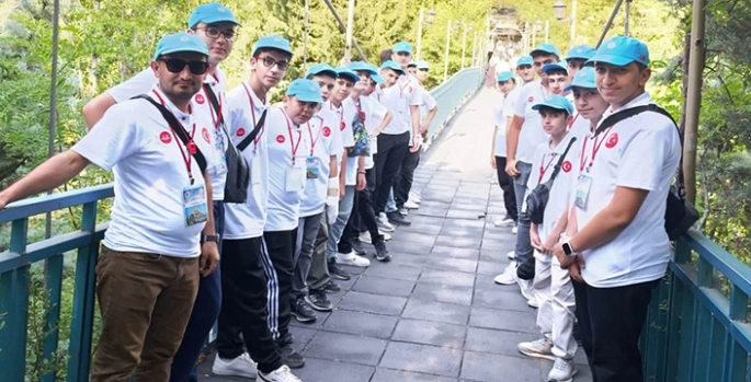 Malatya'dan gelen Kur'an kursu öğrencileri Keban'ı gezdi