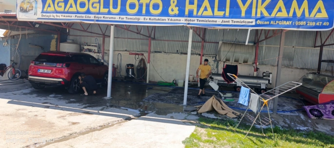 Malazgirt'te dev kampanya: Araç yıkamaya buharlı dokunuş, motor temizliği hediye!