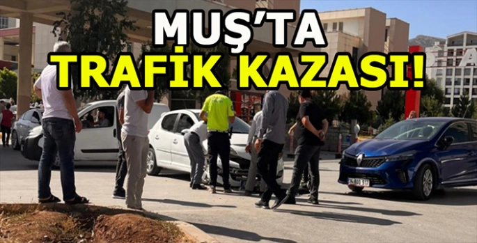 Muş’ta Devlet Hastanesi kavşağında trafik kazası!