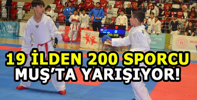 Muş’ta Karate minik yıldızlar grup şampiyonası başladı!