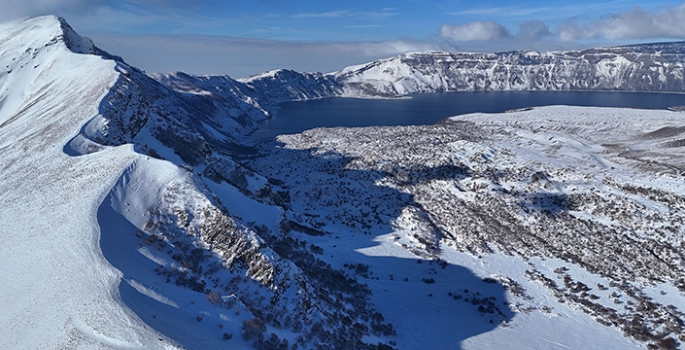 Nemrut Kalderası karla kaplandı