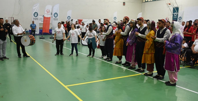 Özel Olimpiyatlar Türkiye Doğu Anadolu Bölge Oyunları Malatya'da başladı