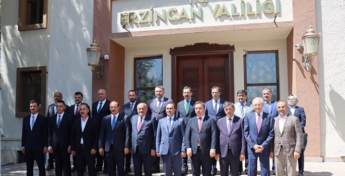 Sanayi ve Teknoloji Bakanı Kacır, Erzincan'da konuştu