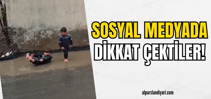 Şu güzelliğe bakın! Malazgirt'te etkili olan yağışta çocukların eğlencesi sosyal medyada gündem oldu!