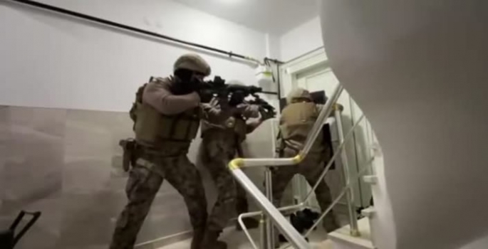 Suç örgütü operasyonunda 42 şüpheli yakalandı