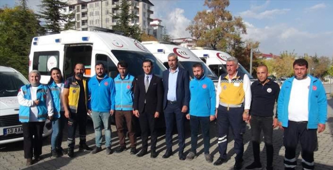 Tatvan'da  Sağlıklı Yaş Alma Merkezi'nde yaşlılara sağlık hizmeti...